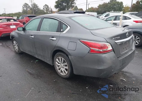 2015 Nissan Altima 2.5/2.5 S/2.5 Sl/2.5 Sv z USA, uszkodzony, nr VIN 1N4AL3AP1FN340347